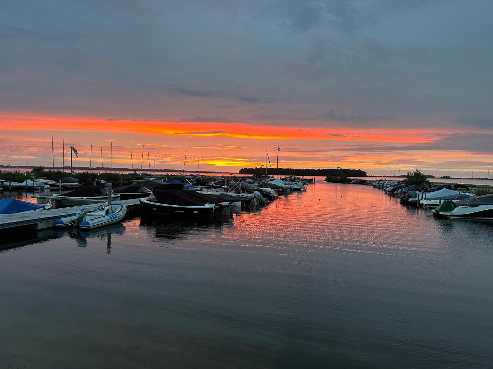 Traum Ferienhaus Mit Dachterrasse Am Veluwemeer Hulshorst Esterno foto